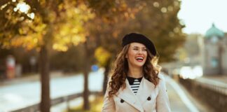 Trenciul — clasic, versatil și atemporal